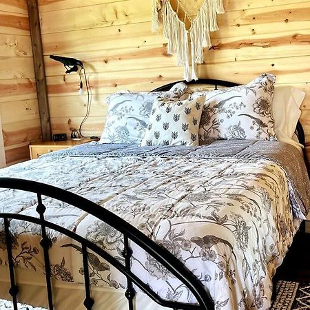 #4 Kentucky Bourbon Trail Bourbon Barrel Cottages Lawrenceburg エクステリア 写真