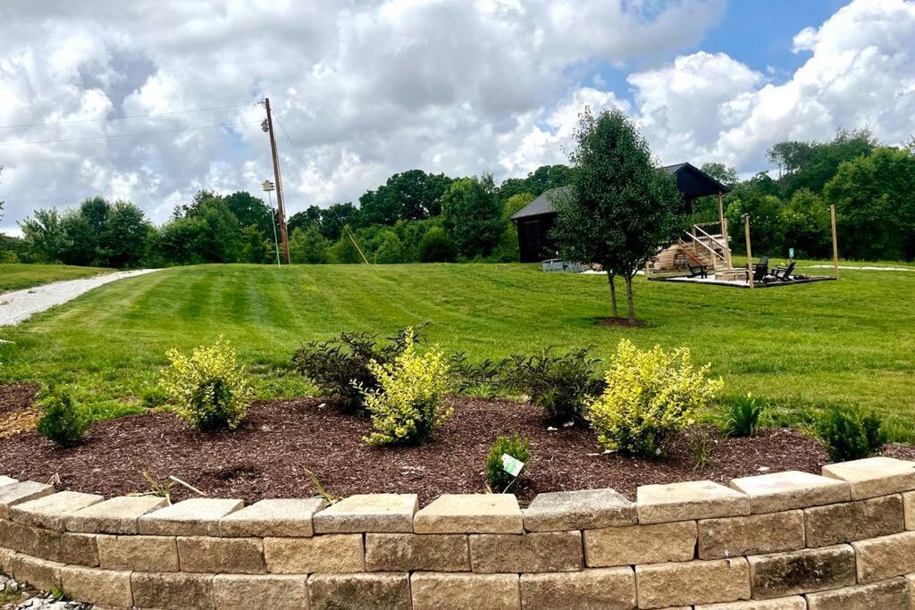 #4 Kentucky Bourbon Trail Bourbon Barrel Cottages Lawrenceburg エクステリア 写真